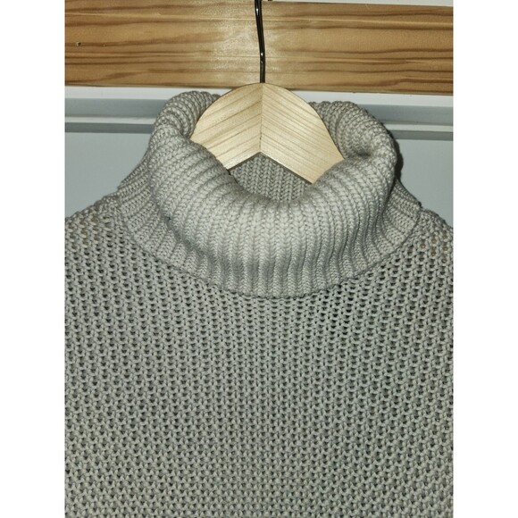 Moda Women’s Turtleneck Ribbed Knit Sweater — Size Small — Taupe/Beige Cozy - Picture 3 of 6